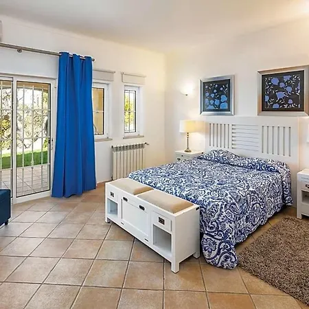 Guia Sleeps 15 With Pool Air Con And Wifi ヴィラ *