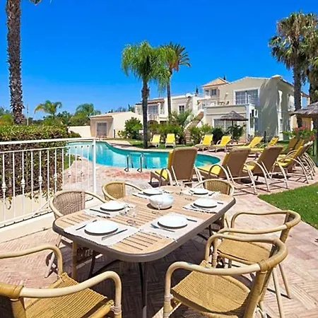 וילה Guia Sleeps 15 With Pool Air Con And Wifi