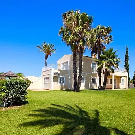 Guia Sleeps 15 With Pool Air Con And Wifi Βίλα Guia (Faro)