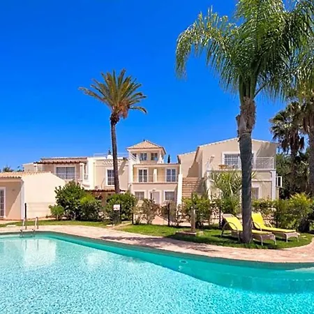 Villa Guia Sleeps 15 With Pool Air Con And Wifi Guia (Faro)